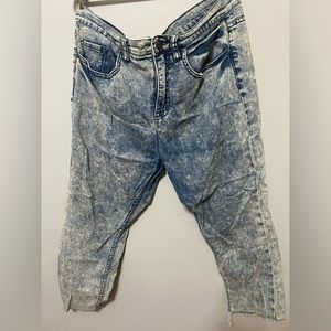 BDG Twig Acid wash jeans